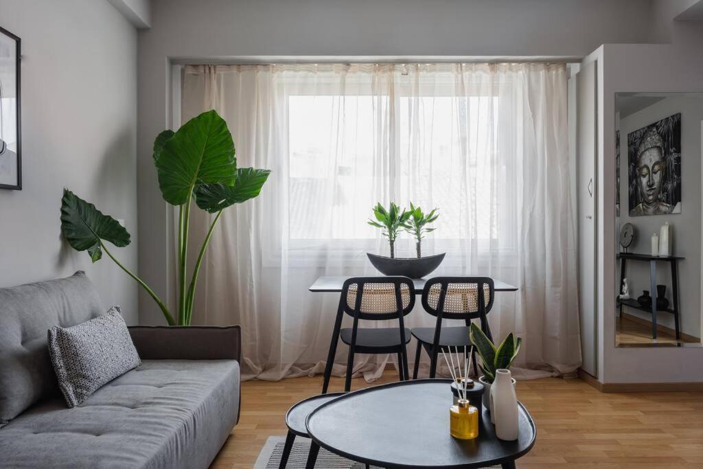 Your Cosy Perch In The Heart Of The Athenian Buzz Exterior foto